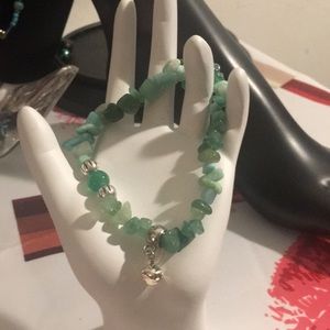 Pretty bracelet looks fabulous on wrist.